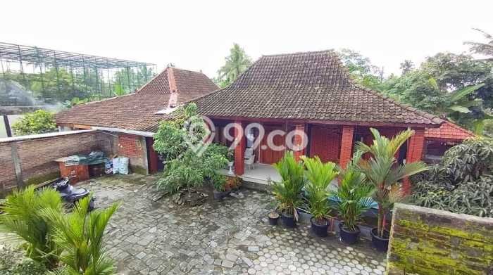 Rumah Berkualitas area Pakem, Sleman, Luas 595m² LB 300m² - BISA KPR! Rumah Berkualitas area Pakem, Sleman, Luas 595m² LB 300m² - BISA KPR!