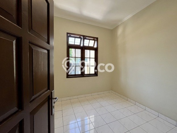 Jual Rumah Eksklusif 4 KT di Maguwoharjo, Yogyakarta Jual Rumah Eksklusif 4 KT di Maguwoharjo, Yogyakarta