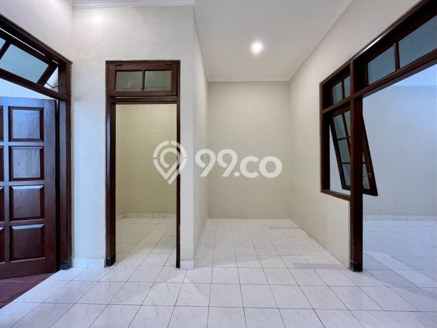 Jual Rumah Eksklusif 4 KT di Maguwoharjo, Yogyakarta Jual Rumah Eksklusif 4 KT di Maguwoharjo, Yogyakarta