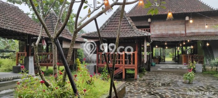 Rumah Mewah Siap Huni LT 2050m2 di Seyegan, Sleman Rumah Mewah Siap Huni LT 2050m2 di Seyegan, Sleman