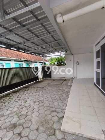 HOT DEAL! Jual Rumah Berkualitas area , Sleman, LT 443m2m² Luas Bangunan 177m2m² HOT DEAL! Jual Rumah Berkualitas area , Sleman, LT 443m2m² Luas Bangunan 177m2m²