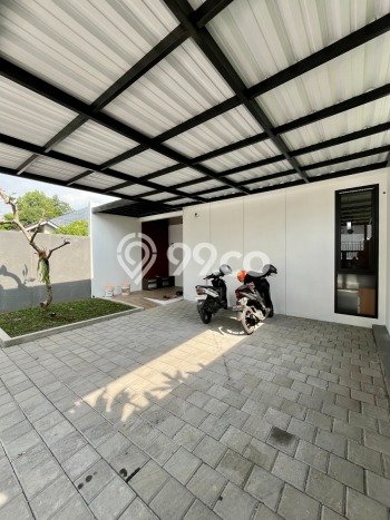 Rumah Modern 3 KT LT 129m2 di Maguwoharjo Rumah Modern 3 KT LT 129m2 di Maguwoharjo
