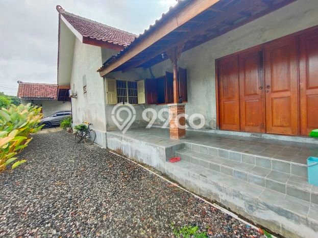 BEST PRICE! Rumah Berkualitas area Pajangan, Luas 671m2m² Bangunan 200m2m² BEST PRICE! Rumah Berkualitas area Pajangan, Luas 671m2m² Bangunan 200m2m²