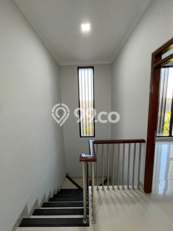 DIJUAL CEPAT! Rumah Ready Stock Lokasi Premium Ngaglik, Luas 136m² Bangunan 165m² DIJUAL CEPAT! Rumah Ready Stock Lokasi Premium Ngaglik, Luas 136m² Bangunan 165m²