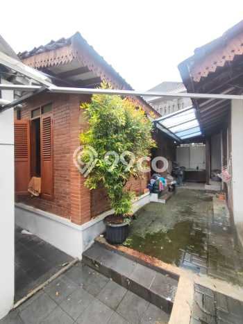 Rumah Modern Cantik 4 KT Bisa Langsung Pindah di Banguntapan Rumah Modern Cantik 4 KT Bisa Langsung Pindah di Banguntapan
