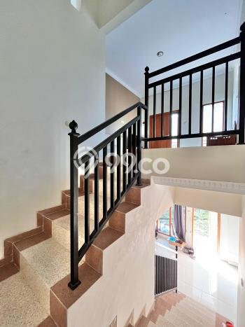 SIAP HUNI! Rumah Strategis area Banguntapan, LT 160m² LB 200m² SIAP HUNI! Rumah Strategis area Banguntapan, LT 160m² LB 200m²