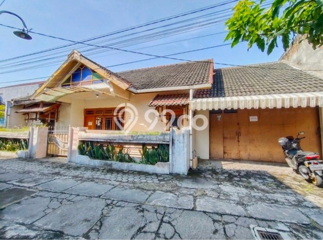 For Sale Rumah 4 Kamar Lokasi Strategis Bagus dan Strategis di Kotagede For Sale Rumah 4 Kamar Lokasi Strategis Bagus dan Strategis di Kotagede