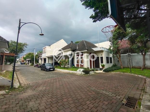 Jual Rumah Eksklusif 4 KT di Caturtunggal, Sleman Jual Rumah Eksklusif 4 KT di Caturtunggal, Sleman