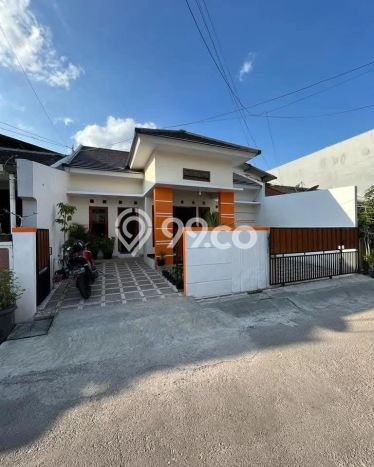 For Sale Hunian Rumah Nyaman 3 Kamar di Caturtunggal, Sleman For Sale Hunian Rumah Nyaman 3 Kamar di Caturtunggal, Sleman