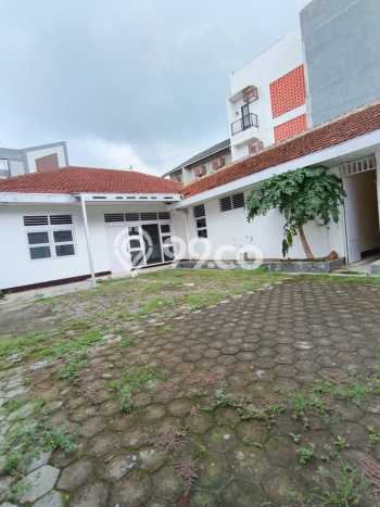 HOT DEAL! Jual Rumah Berkualitas area , Sleman, LT 443m2m² Luas Bangunan 177m2m² HOT DEAL! Jual Rumah Berkualitas area , Sleman, LT 443m2m² Luas Bangunan 177m2m²