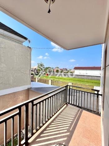 SIAP HUNI! Rumah Strategis area Banguntapan, LT 160m² LB 200m² SIAP HUNI! Rumah Strategis area Banguntapan, LT 160m² LB 200m²