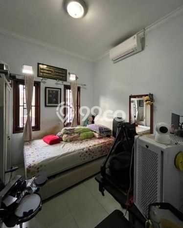 HARGA TERBAIK! Rumah Premium di Umbulharjo, Luas 109m² Bangunan 180m² HARGA TERBAIK! Rumah Premium di Umbulharjo, Luas 109m² Bangunan 180m²