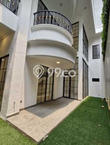 Ready to Use! Luxury House LT 313m2 Desain Modern di Tomang Ready to Use! Luxury House LT 313m2 Desain Modern di Tomang