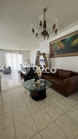 Jual Rumah Luas Megah Dengan View Eksklusif di Cibubur, Depok Jual Rumah Luas Megah Dengan View Eksklusif di Cibubur, Depok