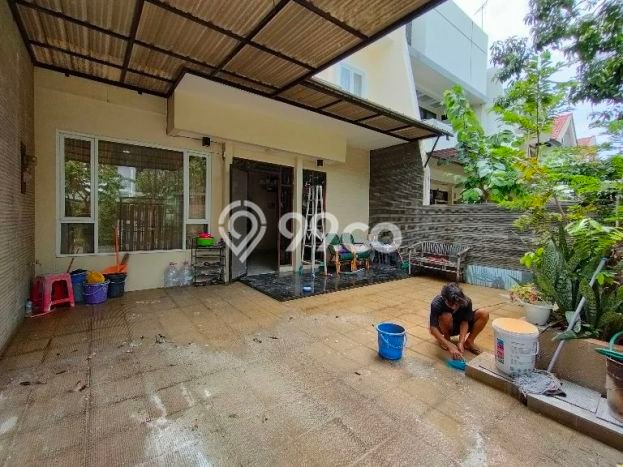 Disewakan! Rumah 3 Kamar Tidur &
2 Kamar Mandi di Pantai Indah Kapuk, Jakarta Utara Disewakan! Rumah 3 Kamar Tidur &
2 Kamar Mandi di Pantai Indah Kapuk, Jakarta Utara