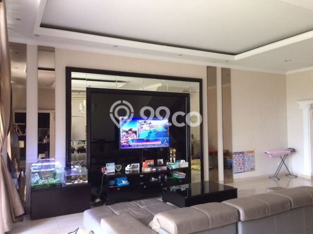 Rumah Elit LB 400m2 Siap Pakai Desain Elegan di Pantai Indah Kapuk, Jakarta Utara Rumah Elit LB 400m2 Siap Pakai Desain Elegan di Pantai Indah Kapuk, Jakarta Utara