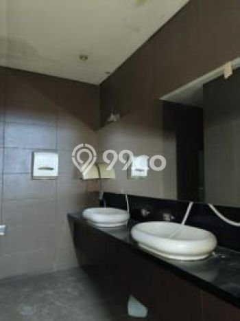 Dijual! Komersial di Kemang Jakarta Selatan LT 635m2 / LB 1800m2 Kawasan Strategis Dijual! Komersial di Kemang Jakarta Selatan LT 635m2 / LB 1800m2 Kawasan Strategis