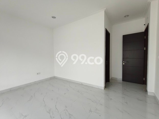 Disewakan! Rumah 4 Kamar Tidur &
4 Kamar Mandi di Pantai Indah Kapuk 2, Jakarta Utara Disewakan! Rumah 4 Kamar Tidur &
4 Kamar Mandi di Pantai Indah Kapuk 2, Jakarta Utara
