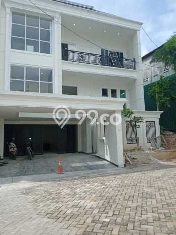 Jual Rumah Mewah Elegan Dengan View Cantik di Permata Hijau, Jakarta Selatan Jual Rumah Mewah Elegan Dengan View Cantik di Permata Hijau, Jakarta Selatan