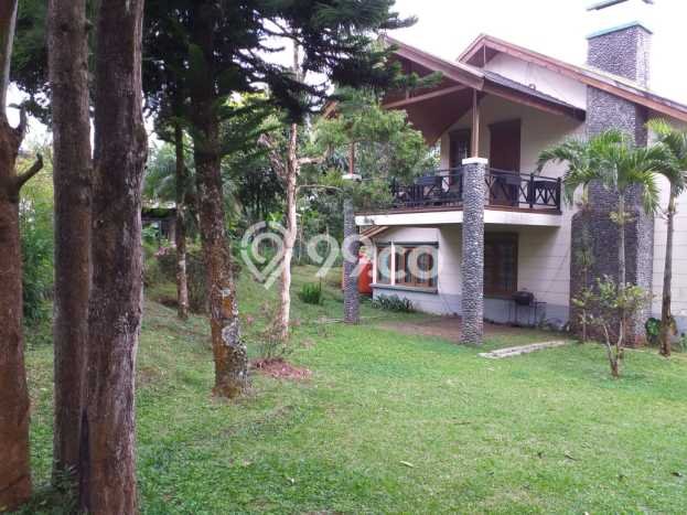 Rumah Luxury Modern Tanpa Renovasi di Parongpong Bandung Rumah Luxury Modern Tanpa Renovasi di Parongpong Bandung