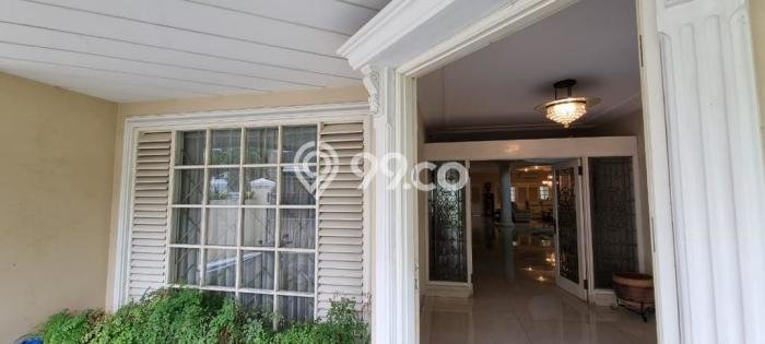 Rumah Lokasi Strategis area Puri Indah, Jakarta Barat, LT 570m² Bangunan 700m² Rumah Lokasi Strategis area Puri Indah, Jakarta Barat, LT 570m² Bangunan 700m²