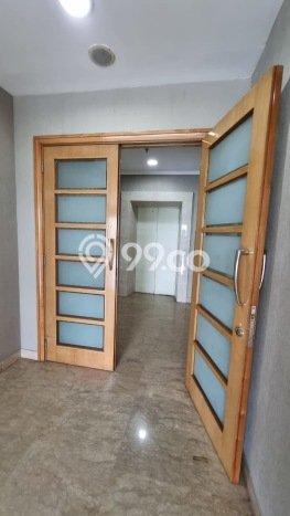 Hunian Apartemen High-Class untuk Dijual di Jakarta Selatan dengan 3 BR & 4 Kamar Mandi Hunian Apartemen High-Class untuk Dijual di Jakarta Selatan dengan 3 BR & 4 Kamar Mandi