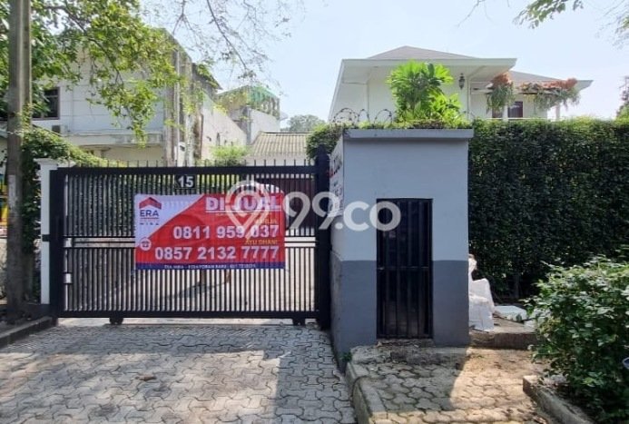 Rumah Elit LB 250m2 Siap Pakai Desain Elegan di Sayap Dago, Bandung Rumah Elit LB 250m2 Siap Pakai Desain Elegan di Sayap Dago, Bandung