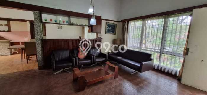 For Sale! Luxury House LT 1397m2 Desain Elegan di Cipaganti For Sale! Luxury House LT 1397m2 Desain Elegan di Cipaganti