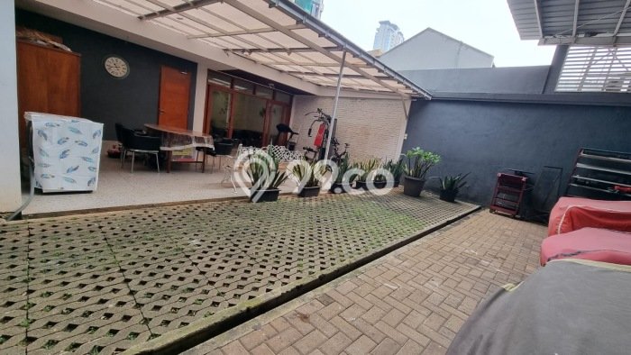 Siap Huni Rumah Mewah 4 Kamar di Kebayoran Baru Dekat ke Mana Pun Siap Huni Rumah Mewah 4 Kamar di Kebayoran Baru Dekat ke Mana Pun