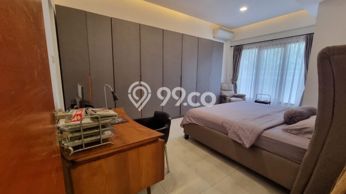 Siap Huni Rumah Mewah 4 Kamar di Kebayoran Baru Dekat ke Mana Pun Siap Huni Rumah Mewah 4 Kamar di Kebayoran Baru Dekat ke Mana Pun