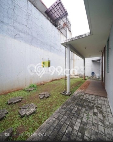 Rumah Elit Modern Tanpa Renovasi di Puri Indah Jakarta Barat Rumah Elit Modern Tanpa Renovasi di Puri Indah Jakarta Barat