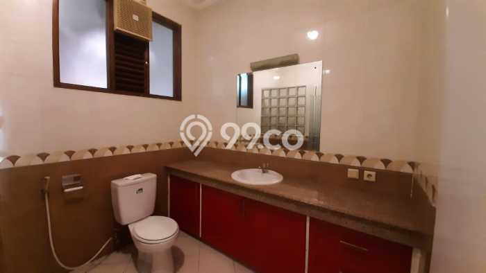 Hunian Elit LB 700m2 Siap Huni Desain Elegan di Kemang, Jakarta Selatan Hunian Elit LB 700m2 Siap Huni Desain Elegan di Kemang, Jakarta Selatan