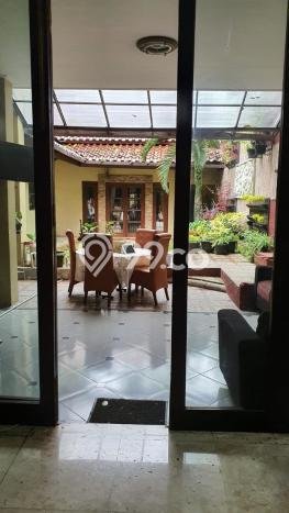 For Sale! Luxury House LT 1050m2 Desain Elegan di Sektor 9-Bintaro For Sale! Luxury House LT 1050m2 Desain Elegan di Sektor 9-Bintaro