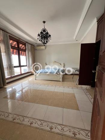 Sewa Rumah Murah di Sektor 9-Bintaro Tangerang Selatan dengan 4 KT Sewa Rumah Murah di Sektor 9-Bintaro Tangerang Selatan dengan 4 KT