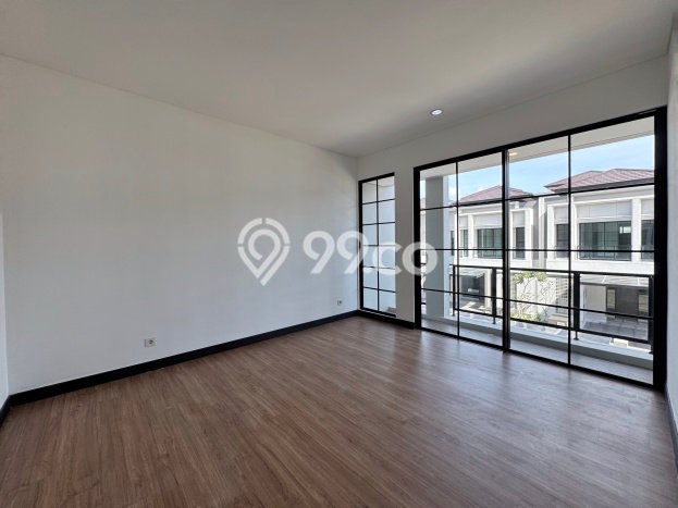 Jual Rumah Mewah Megah Dengan View Cantik di BSD, Tangerang Jual Rumah Mewah Megah Dengan View Cantik di BSD, Tangerang