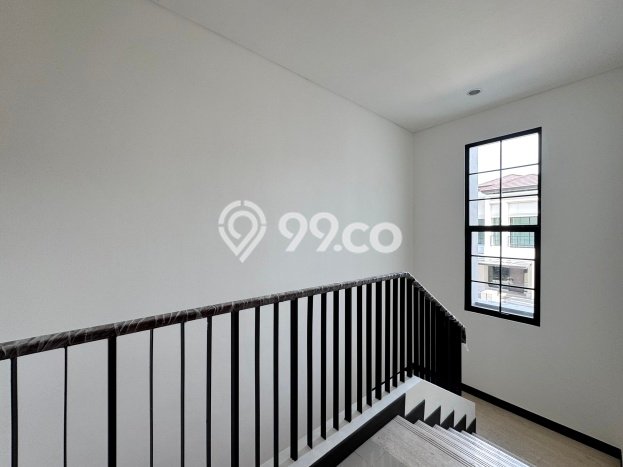 Jual Rumah Mewah Megah Dengan View Cantik di BSD, Tangerang Jual Rumah Mewah Megah Dengan View Cantik di BSD, Tangerang