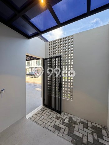 Jual Rumah Mewah Megah Dengan View Cantik di BSD, Tangerang Jual Rumah Mewah Megah Dengan View Cantik di BSD, Tangerang