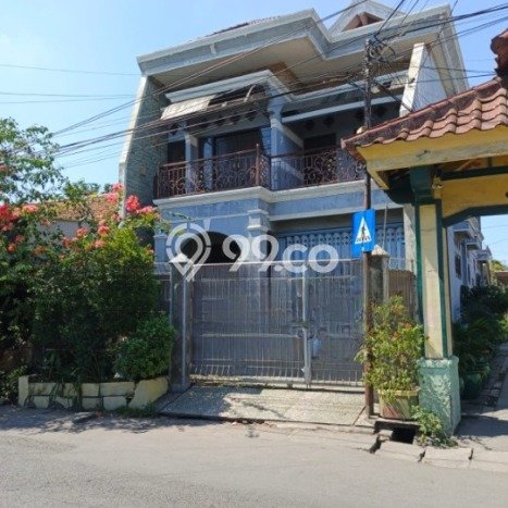 Lokasi strategis! Rumah siap pakai disewakan di Jambangan LB 84m2 Lokasi strategis! Rumah siap pakai disewakan di Jambangan LB 84m2