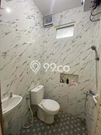For Sale Rumah 4 Kamar Lokasi Strategis Nyaman dan Strategis di Waru For Sale Rumah 4 Kamar Lokasi Strategis Nyaman dan Strategis di Waru