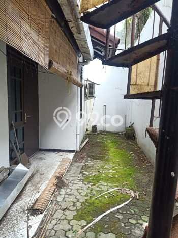Rumah Elit Modern Siap Huni di Kutisari Surabaya Rumah Elit Modern Siap Huni di Kutisari Surabaya
