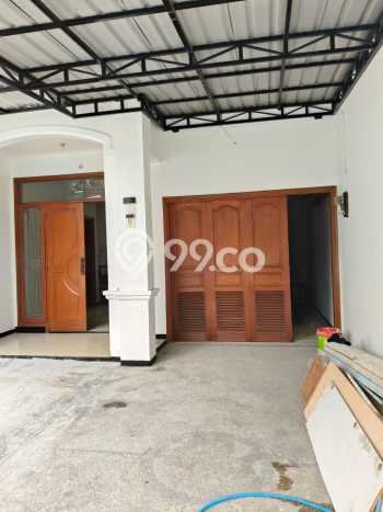 Rumah Nyaman area Dukuh Kupang, 5 KM, Akses Mudah Rumah Nyaman area Dukuh Kupang, 5 KM, Akses Mudah