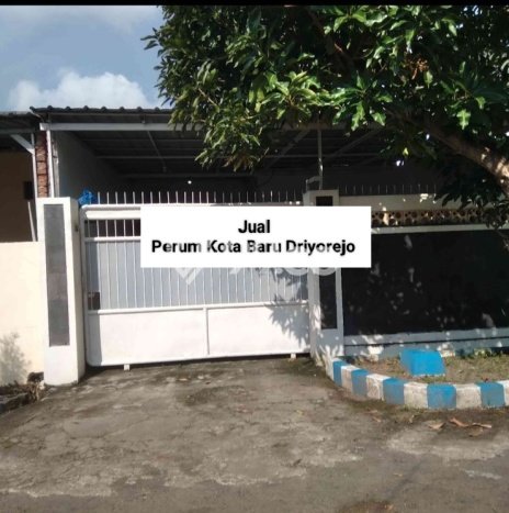 For Sale Rumah 3 Kamar Lokasi Strategis Nyaman dan Strategis di Driyorejo For Sale Rumah 3 Kamar Lokasi Strategis Nyaman dan Strategis di Driyorejo