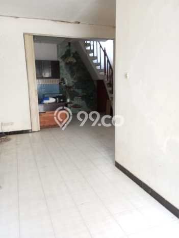Dijual Cepat Rumah Bagus Siap Huni LB 84m2 di Wiyung, Surabaya Dijual Cepat Rumah Bagus Siap Huni LB 84m2 di Wiyung, Surabaya