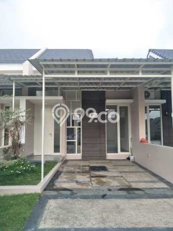 Rumah dengan Lokasi Strategis 2 KT di Menganti, Surabaya Rumah dengan Lokasi Strategis 2 KT di Menganti, Surabaya