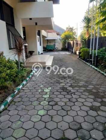 Rumah Eksklusif Siap Huni LT 858m2 di Tenggilis Mejoyo, Surabaya Rumah Eksklusif Siap Huni LT 858m2 di Tenggilis Mejoyo, Surabaya