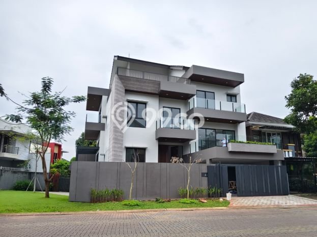 Rumah Elit LB 526m2 Siap Pakai Desain Elegan di BSD Delatinos, Tangerang Rumah Elit LB 526m2 Siap Pakai Desain Elegan di BSD Delatinos, Tangerang