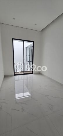 For Sale! Premium House LT 130m2 Desain Elegan di BSD City For Sale! Premium House LT 130m2 Desain Elegan di BSD City