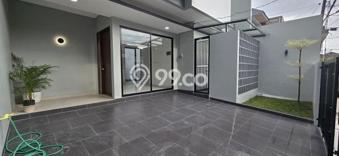 For Sale! Premium House LT 130m2 Desain Elegan di BSD City For Sale! Premium House LT 130m2 Desain Elegan di BSD City