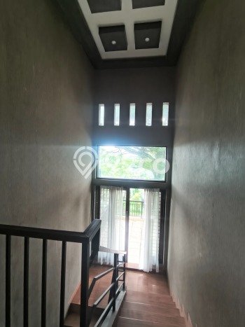 Rumah Luxury Modern Siap Huni di Sentul City Bogor Rumah Luxury Modern Siap Huni di Sentul City Bogor