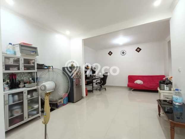 Rumah Mewah Siap Huni LT 105m2 di BSD, Tangerang Selatan Rumah Mewah Siap Huni LT 105m2 di BSD, Tangerang Selatan